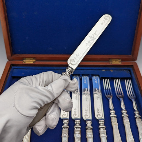 約 1870 年英國古董雕刻白色珍珠手柄水果餐具 5 副套裝木盒裝 MARTIN HALL